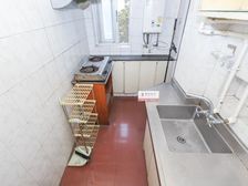 西边套全明户型,南北两房,黄金楼层,小区中心位置