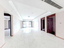 宁波新世界,新临江一幢 视线俱佳,南面奉化江 全新未住过。