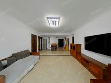 诚心售 轨道口 精,装电梯3房,边户楼层好采光佳