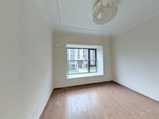 九龙湖恒大五期云溪峰境 精装交付 未入住 有衣帽间 诚售