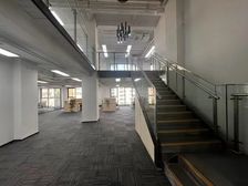 东大桥光华路世贸天阶润城中心728片复式精装遗留带家具出租