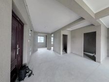 九龙家苑五期 电梯房 毛坯 双阳台户型