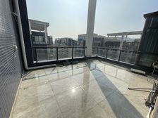 6号线 绿海云天三层楼中楼带大露台加楼顶使用 价格可谈