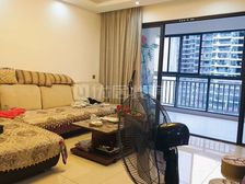 棠棣精装四房 不临街 电梯通地下停车场