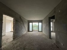 塘厦全新毛坯看湖3房2卫就看银湖山庄,中心小学旁边