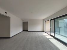 渝北区 约克郡悦水岸 四房 460万