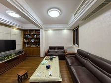 罗曼风情3室2厅2卫南朝向179.5万元/套出售