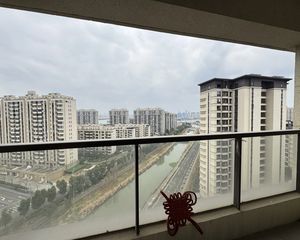 中海枫桥里3室2厅2卫南朝向280.0万元/套出售