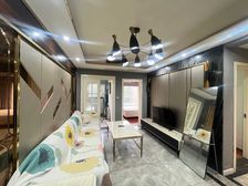 九龙坡区 杨家坪18号线万科西九 精装二房 只要63万哈