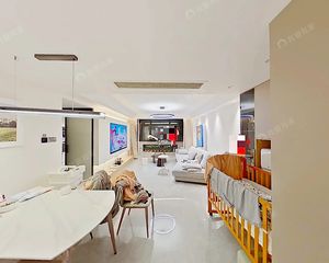 天通苑西一区 新装修南北三居 双明卫 商品房满五年唯一