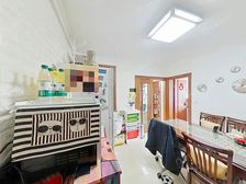 徐汇梅陇三村精装三房 南向低层满五 75平仅380万