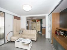 2011年商品房,二开间朝南,近6/7号线