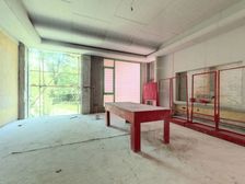 边户大花园260平左右,实用450平,带电梯,基装已好