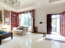 满五年,带边户大花园,南区纯别墅小区,车位充足