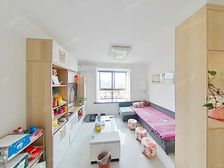 别墅旁次新小区 非顶楼 视野好 精装诚售