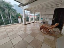 青山脚下商务区大自然花园边套别墅,前后大花园 可停几部车