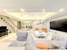 海志府 洋房顶复带露台 额外装修了花了100万