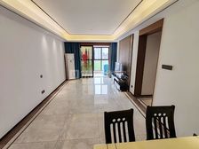 100平 电梯房 精装 南北通透 满两年 看房方便