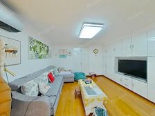 温馨且舒适,烫金地段,满五年仅一套,闹中取静,看房方便