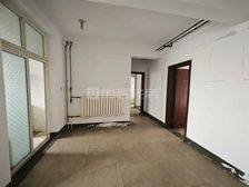 138平 南北通透 3室 电梯房 精装 房东急置换 诚心出售