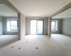 枫丹新悦3室2厅2卫南朝向215.0万元/套出售