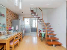 单价低 ! 复式带大露台 府翰苑3室 精装保养好 采光好