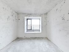 此房楼层好 交通便利 配套设施齐全 房东诚心出售