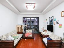 (降价出售,小区前排)中间楼层。采光视野好。看中可谈。随时看