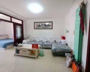 南北通透沿湖北区3室2厅精装修