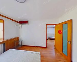 庄维花园一期 80.13平2居 北向简装修 拎包入住