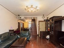 地铁口复式,业主诚心出售,价格可谈,小区闹中取静