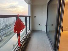 (捡漏好房)一线江景房!标准4房!精装未住人!急售中