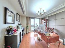 御玺园 5室2厅 南