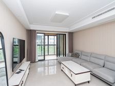 小高层 低楼层 4楼 中海铂悦公馆 4室2厅 精装修