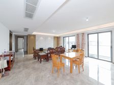 花语江南 4室2厅 精装修大平层三房朝南 三阳台帝王层随时看