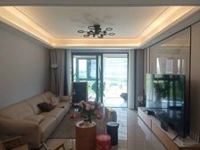 双卫格局 中间好楼层 次新小区 满二 交通便捷