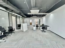 爱力全新精装4加1格局边套户型全明出租