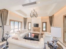 独栋别墅,大开间,小区中心位置,居家装修,精装好房