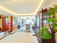 徐家汇板块,顶楼复式带露台,步行徐家汇公园300米