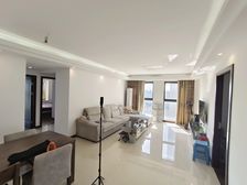 恒威君雅苑 医疗配套成熟 满二 中间楼层 电梯房 精装修