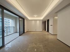 渝北区 香港置地衿湖翠林云峯二期 四房198万