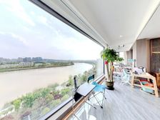 全江景房,视线相当好,又精致装修过,楼层很好