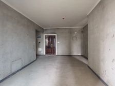 渝北区 鲁能泰山7号六街区 三房 96万