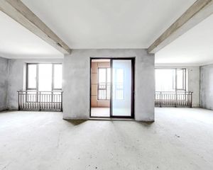 镇安+七中 近地铁四号线 东边套 视野好