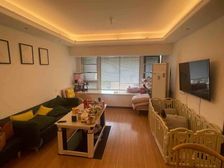 万科城蓝色东方 边套大飘窗采光好 精装交付 户型方正