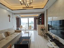 成华区 朗基少东家 三房 239万