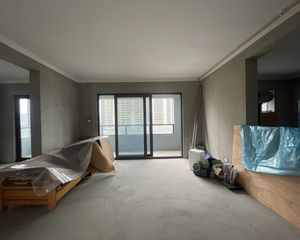 中南漫悦湾4室2厅2卫南朝向230.0万元/套出售