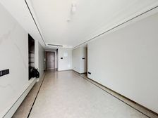 云三房加装修包,业主诚售未入住看房有钥匙