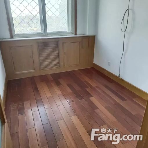  ������԰ 3��2��1�� 120ƽ��װ�� 6000Ԫ/�� 