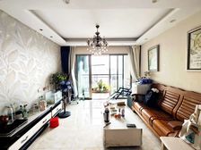 业主诚心出售,户型方正,采光通风好